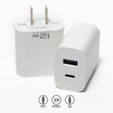 CLAVIJA DE 12W USB Y TIPO C CAR-321